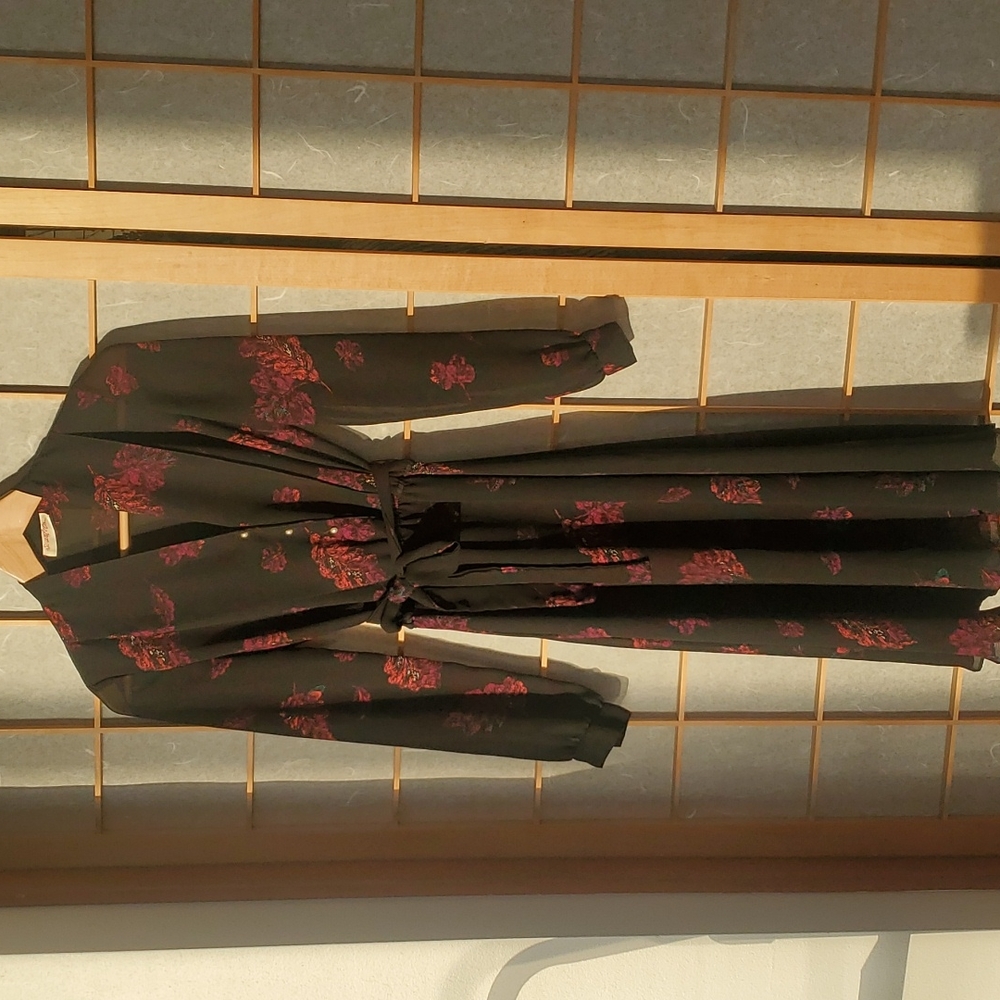 VINTAGE BLACK FLORAL CREPE DRESS